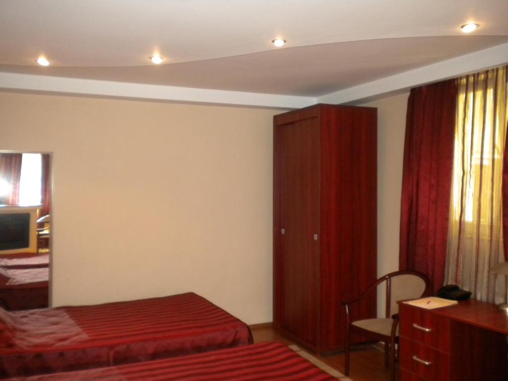 Hotel Ary Cluj-Napoca Habitación foto