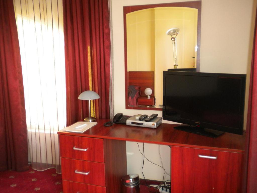 Hotel Ary Cluj-Napoca Habitación foto